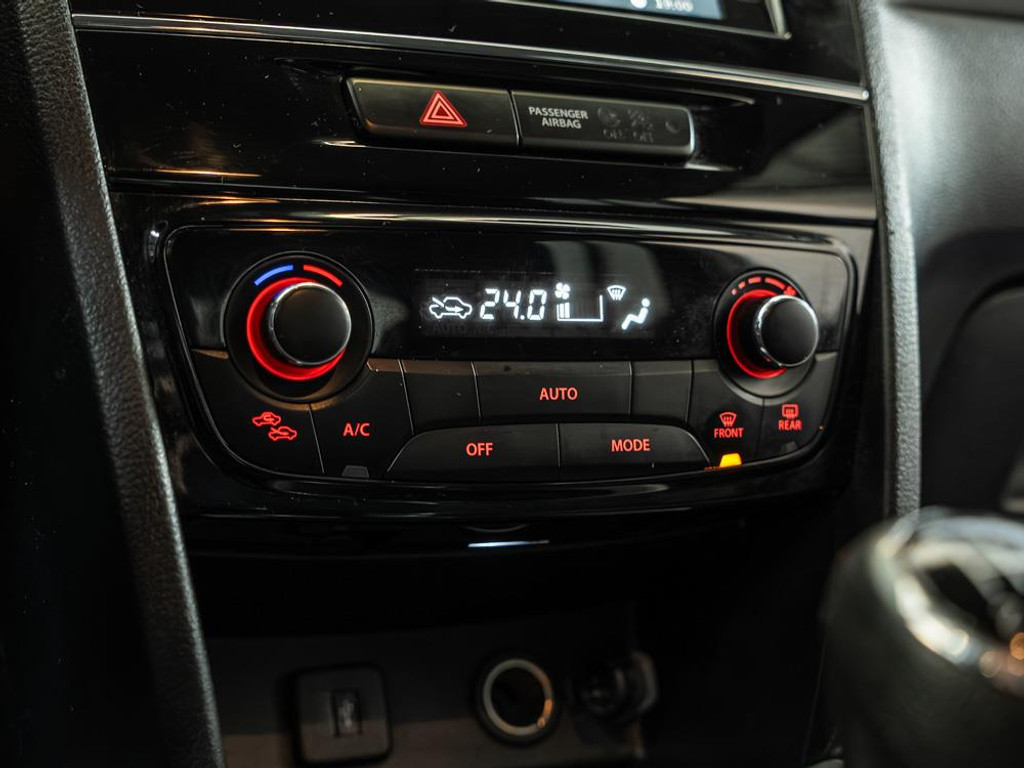 Suzuki Vitara 1.4 S | Achteruitrijcamera | ACC | Trekhaak 16