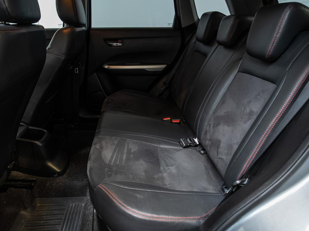 Suzuki Vitara 1.4 S | Achteruitrijcamera | ACC | Trekhaak 22