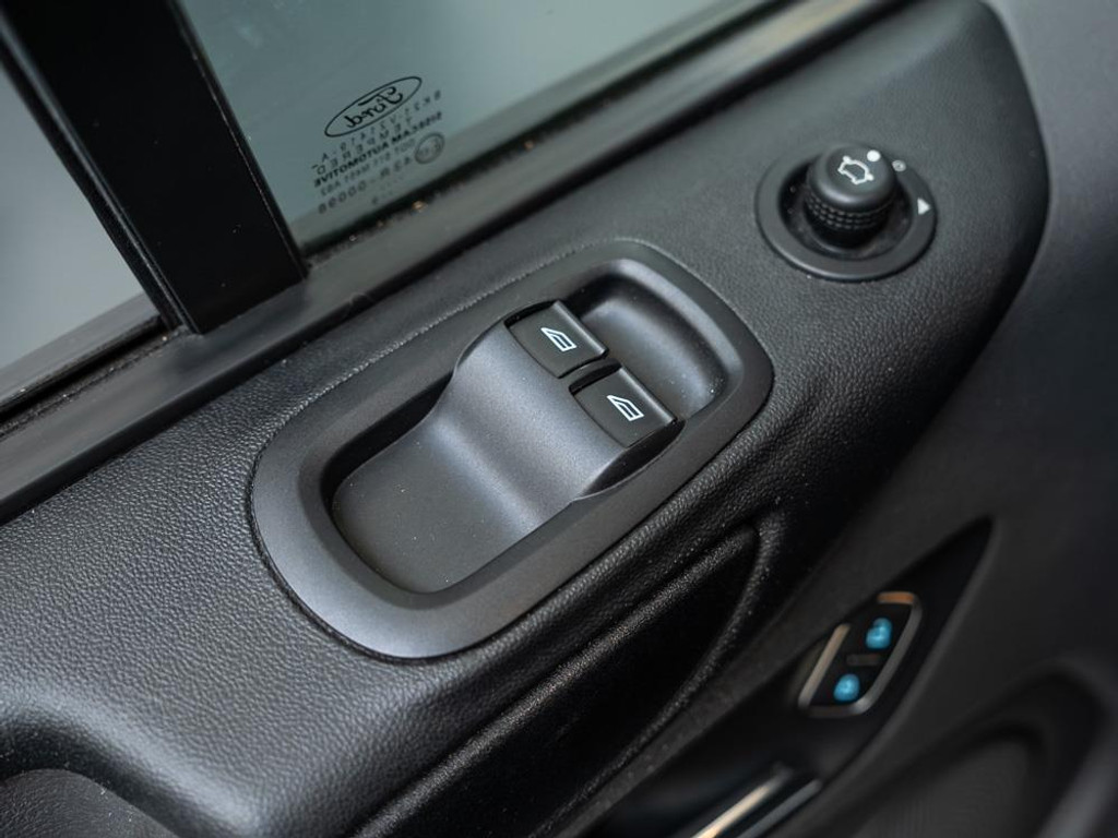 Ford Transit Custom 300 2.0 TDCI L2H1 Trend | Airco | Cruise | Trekhaak 15