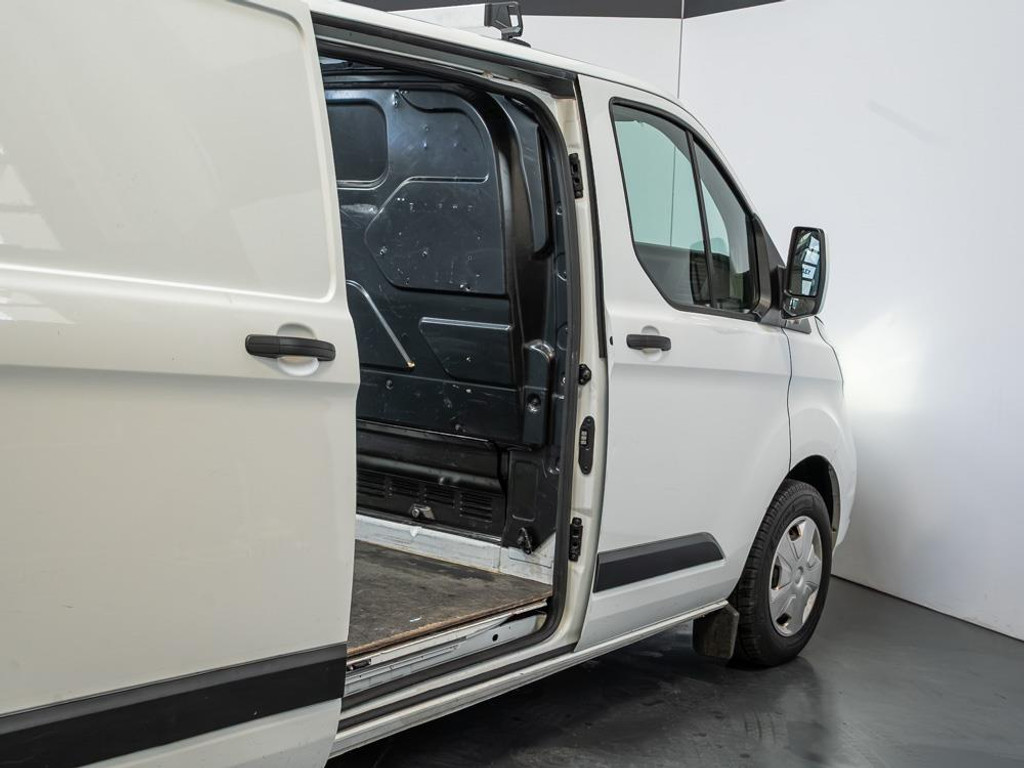 Ford Transit Custom 300 2.0 TDCI L2H1 Trend | Airco | Cruise | Trekhaak 19