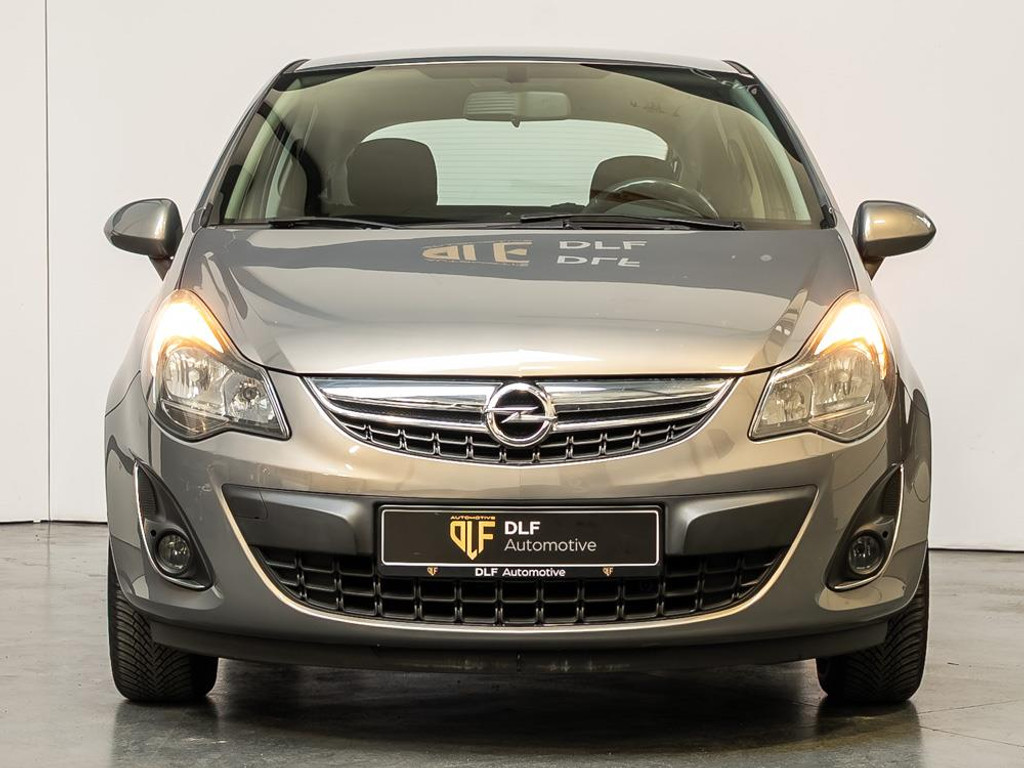 Opel Corsa 1.2-16V Design Edition | Automaat | NAP 7