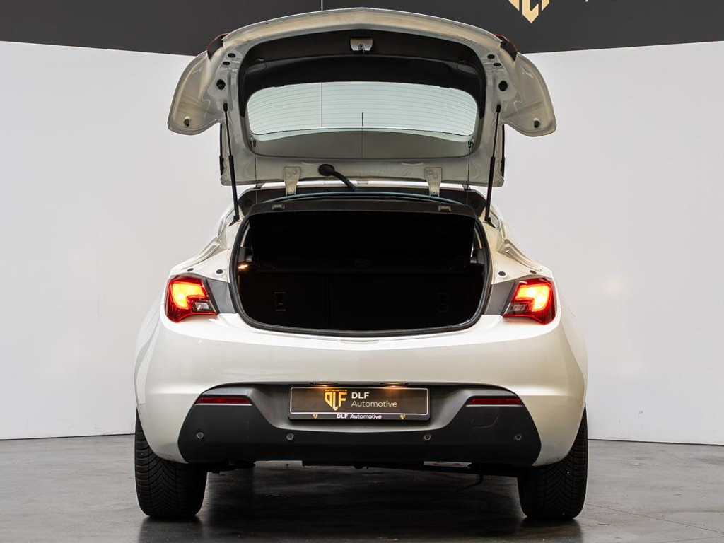 Opel Astra GTC 1.4 Turbo Design Edition 20