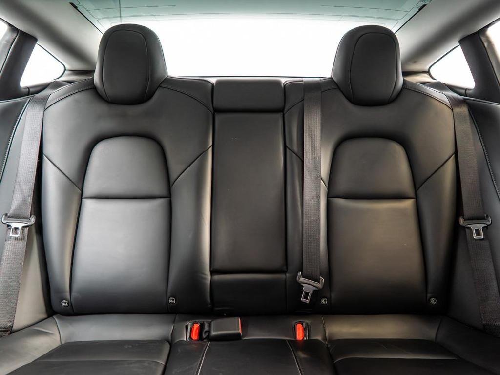 Tesla Model 3 Long Range AWD 75 kWh 20