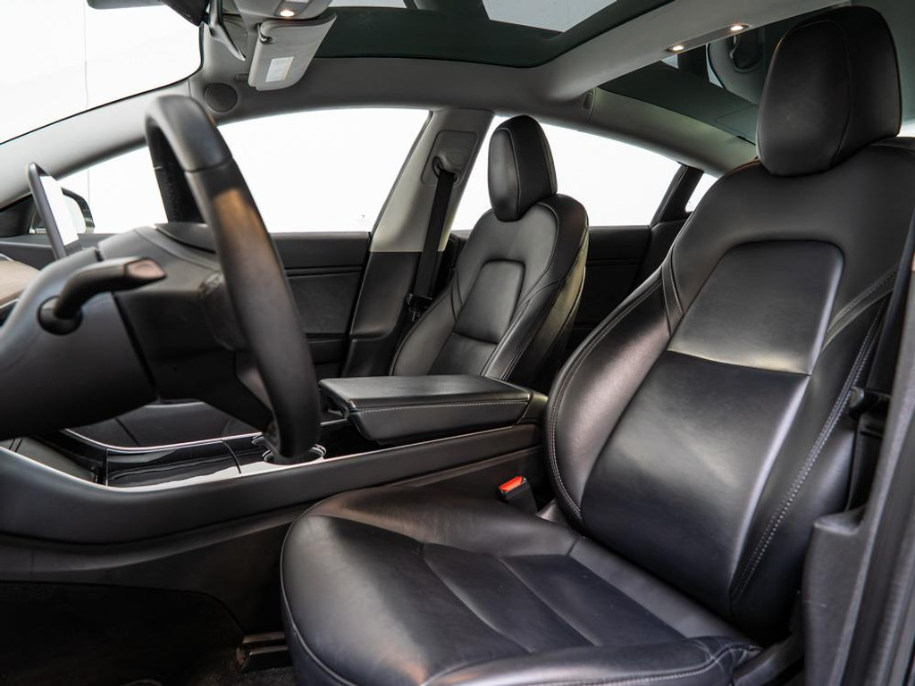 Tesla Model 3 Long Range AWD 75 kWh 9