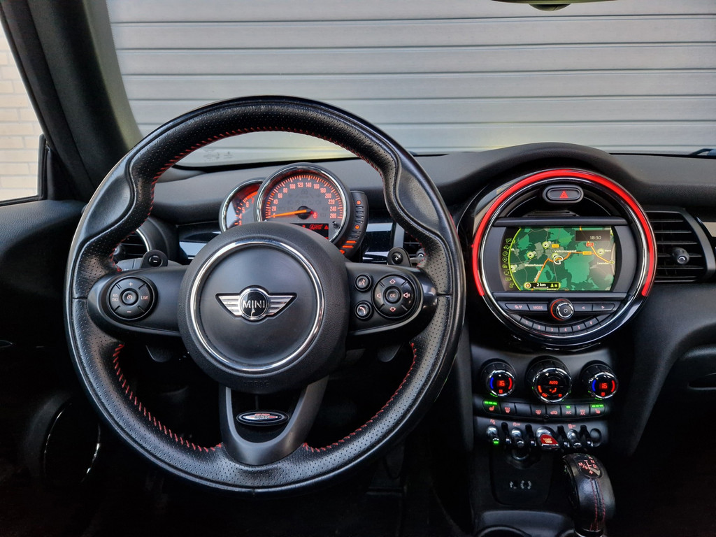Mini Mini 2.0 Cooper S | Pano | Stoelverwarming | Cruise | JCW 13
