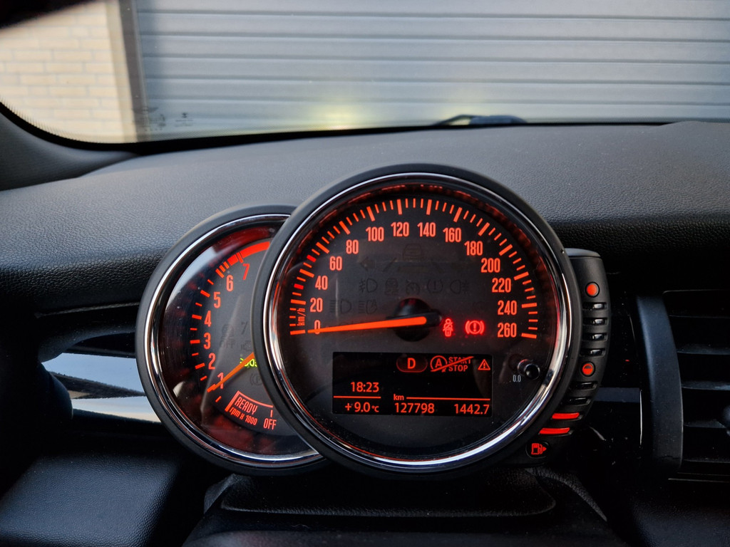 Mini Mini 2.0 Cooper S | Pano | Stoelverwarming | Cruise | JCW 14