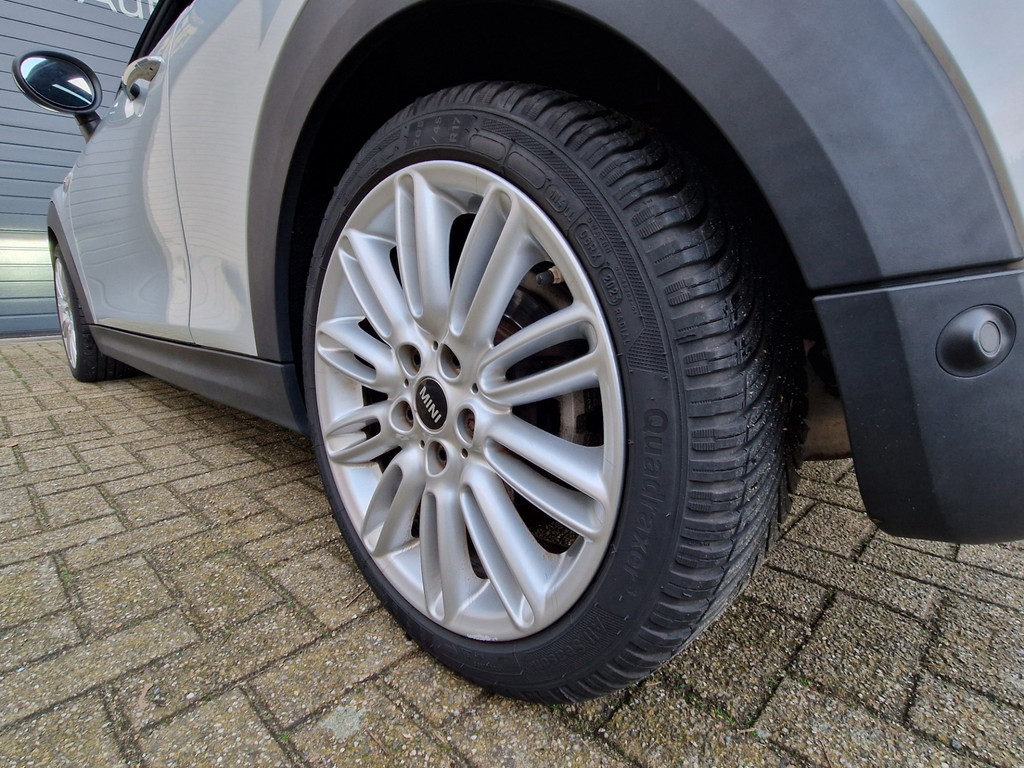 Mini Mini 2.0 Cooper S | Pano | Stoelverwarming | Cruise | JCW 24