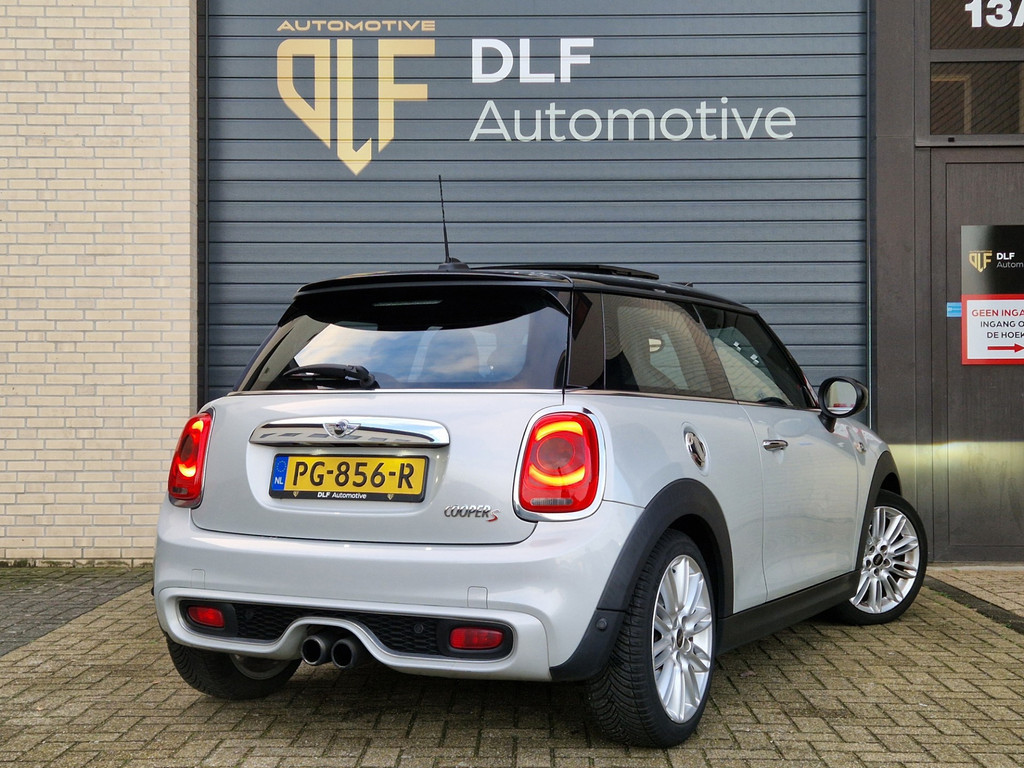 Mini Mini 2.0 Cooper S | Pano | Stoelverwarming | Cruise | JCW 4
