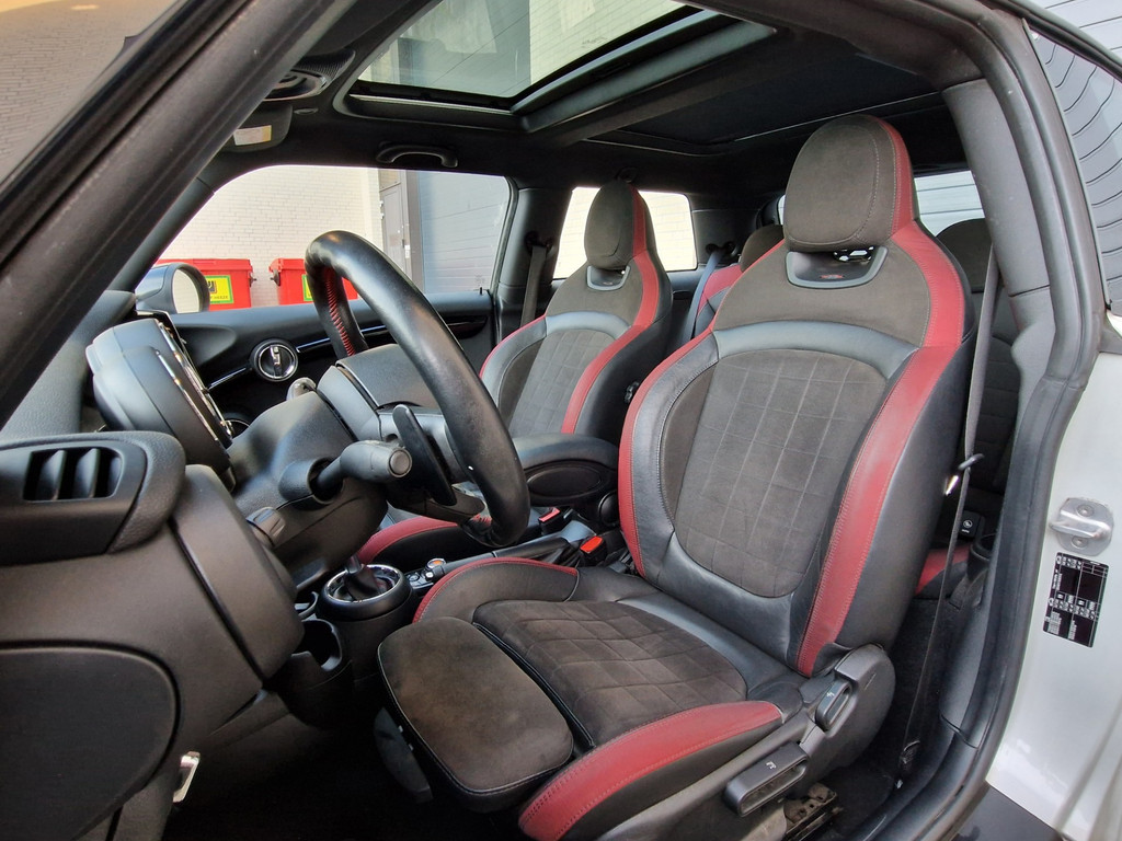 Mini Mini 2.0 Cooper S | Pano | Stoelverwarming | Cruise | JCW 6