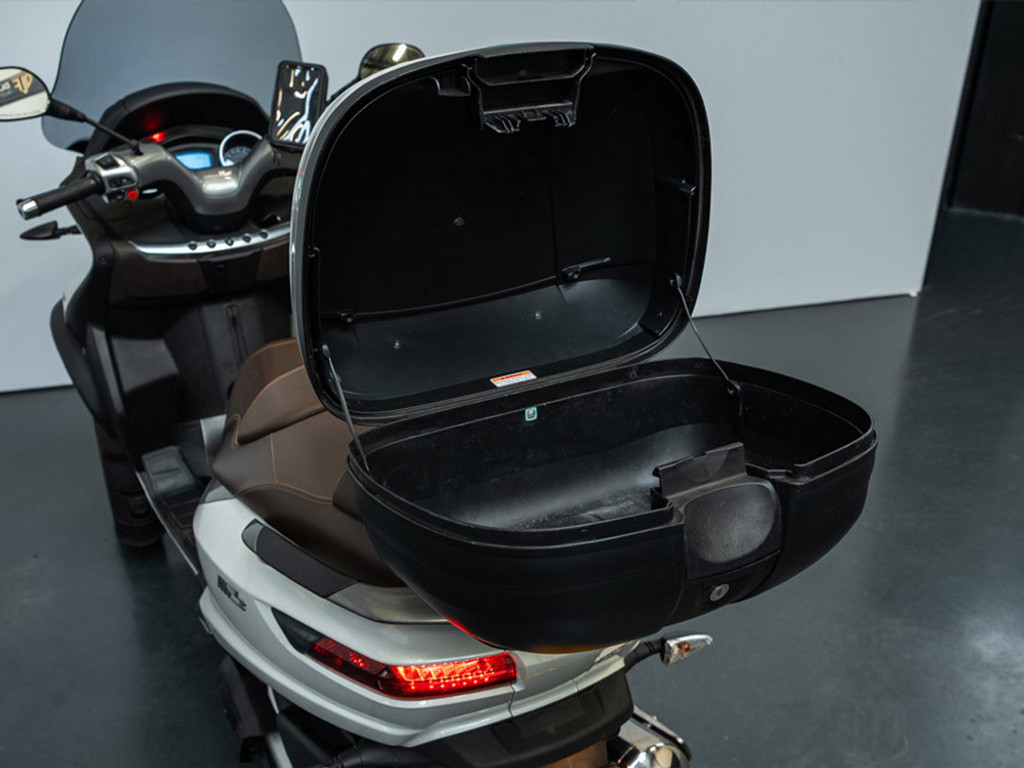 Piaggio Scooter 500 LT MP3 Sport ABS 13