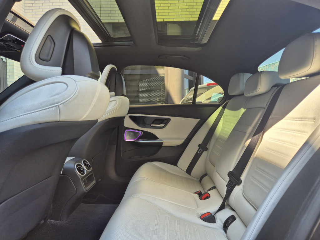 Mercedes-Benz C-klasse 180 AMG Line | Burmester | Wit leder | Pano 22