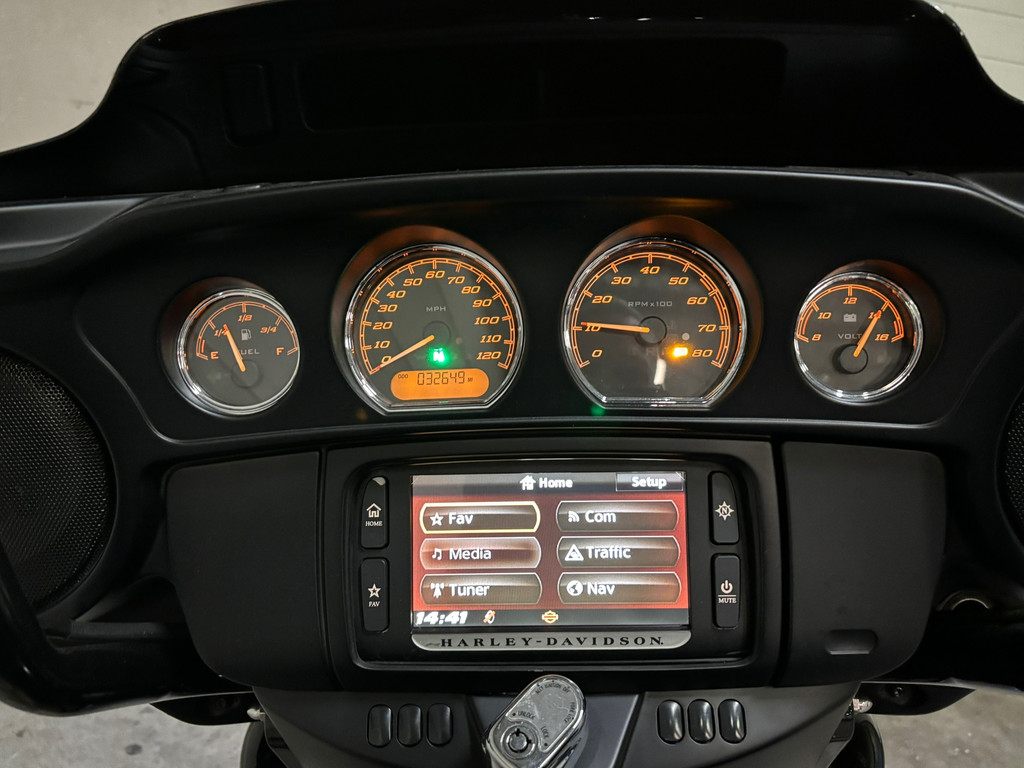 Harley Davidson Tour 103 FLHXS Street Glide Special black edtion 14
