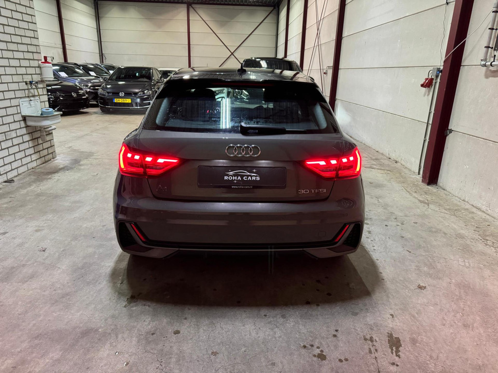 Audi A1 1.0 TFSI Sport S line Edition 110pk automaat 6