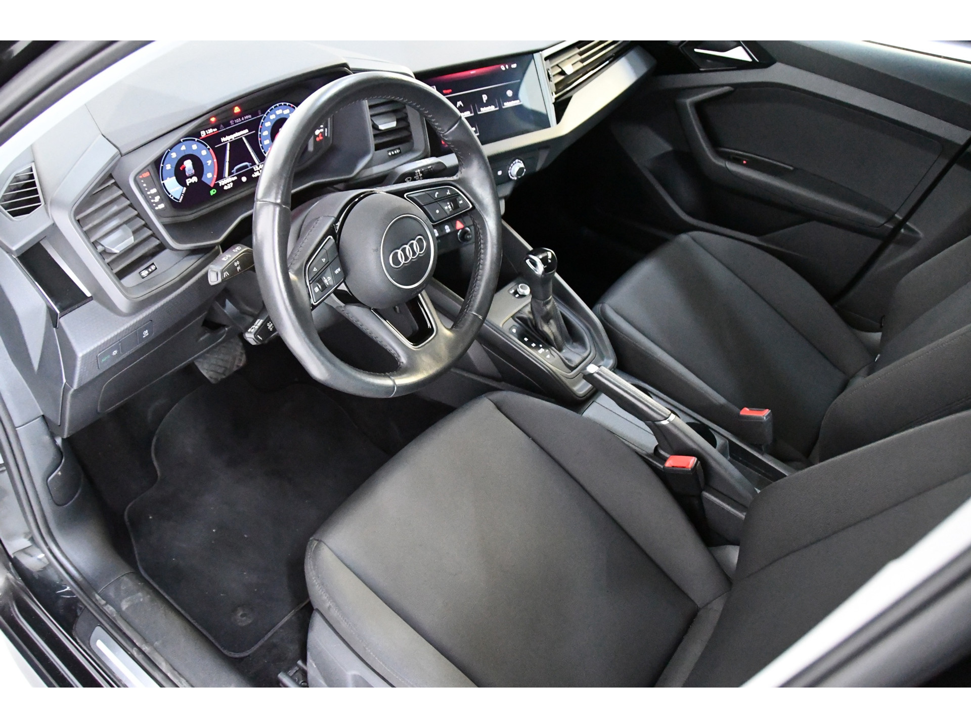 Audi A1 citycarver 30 TFSI citycarver automaat 18