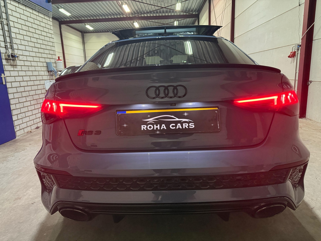 Audi A3 Limousine 2.5 TFSI RS 3 quattro 5