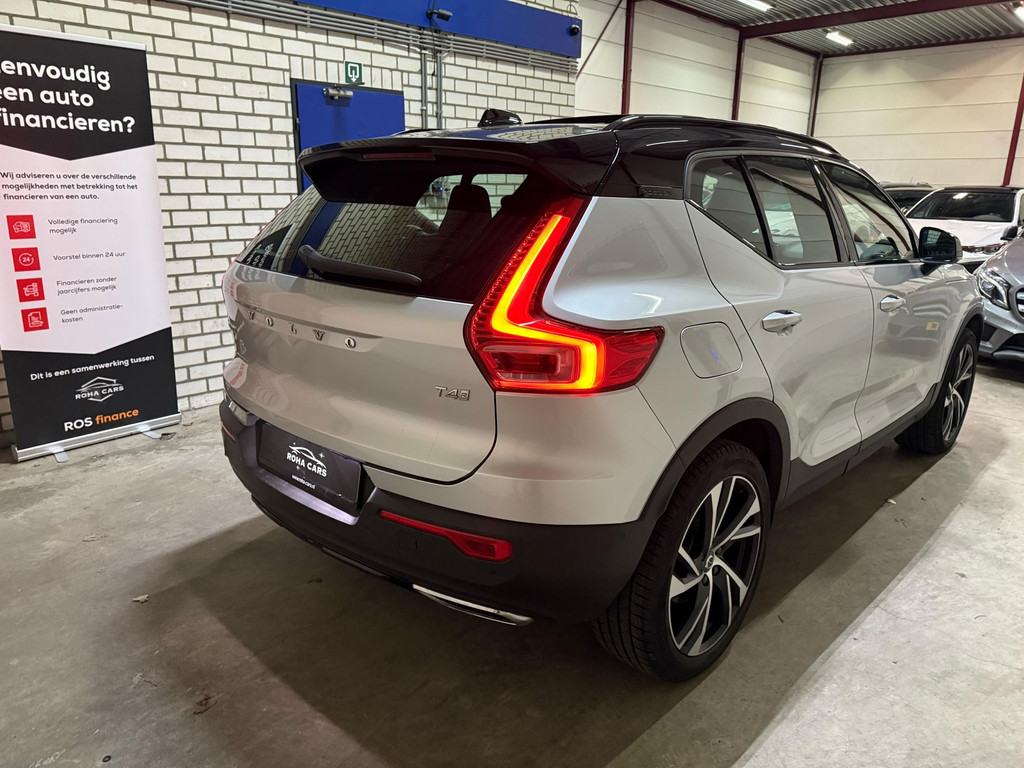 Volvo XC40 2.0 T4 R-Design 6