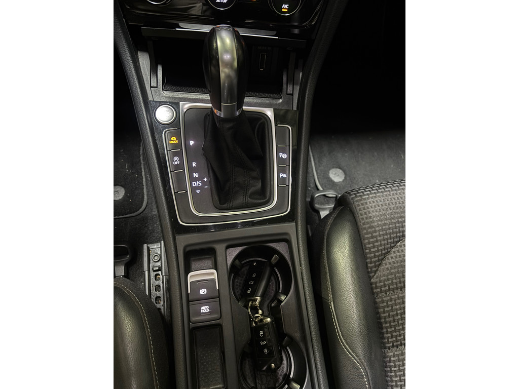 Volkswagen Golf 1.4 TSI ACT Highline 21
