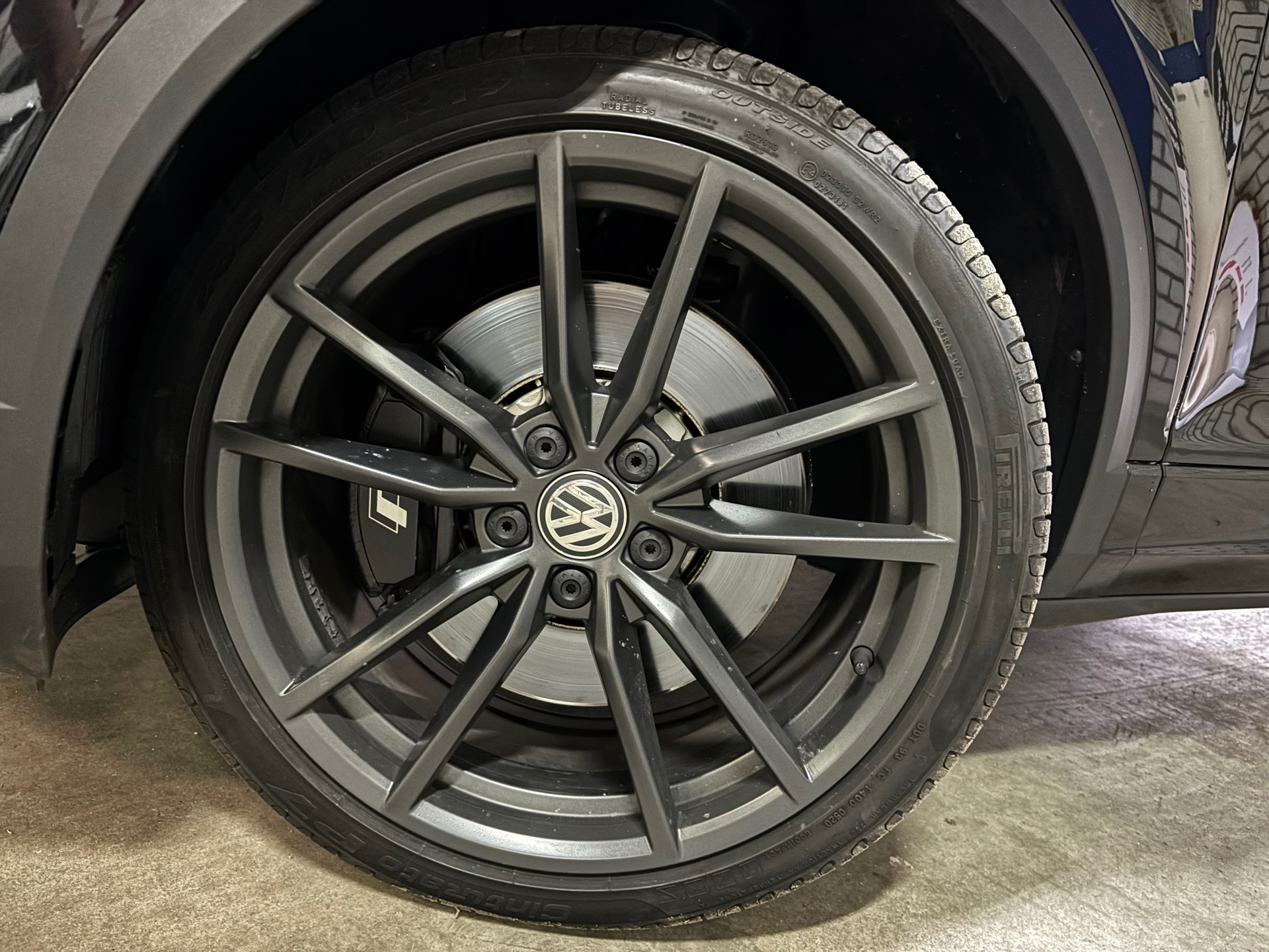 Volkswagen T-ROC 2.0 TSI 4Motion R Performence Akra Pano 11