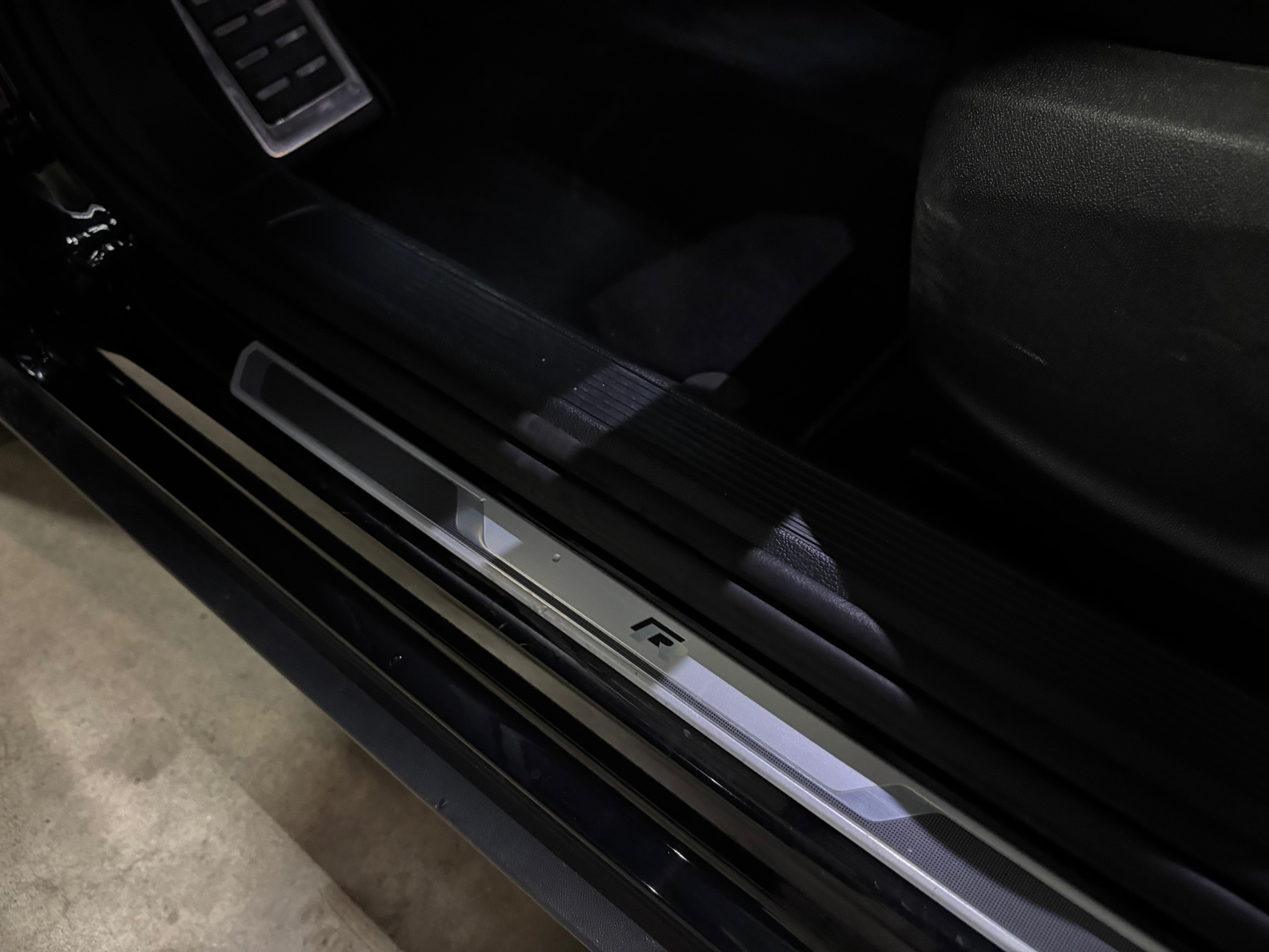 Volkswagen T-ROC 2.0 TSI 4Motion R Performence Akra Pano 21