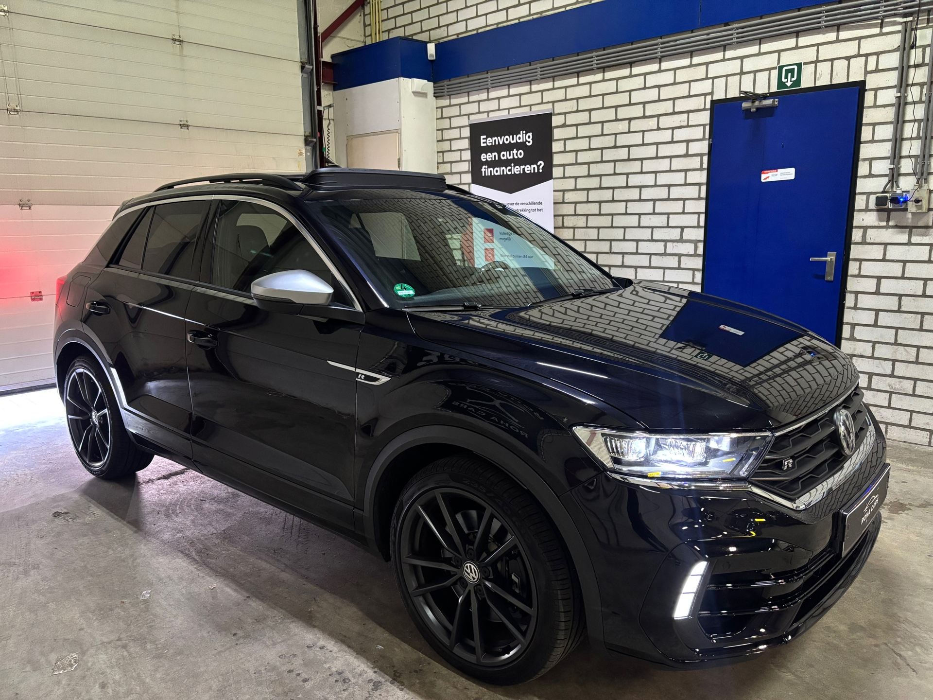 Volkswagen T-ROC 2.0 TSI 4Motion R Performence Akra Pano 4