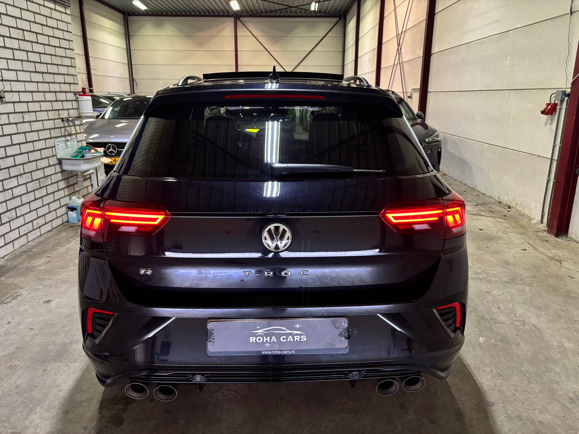 Volkswagen T-ROC 2.0 TSI 4Motion R Performence Akra Pano 7