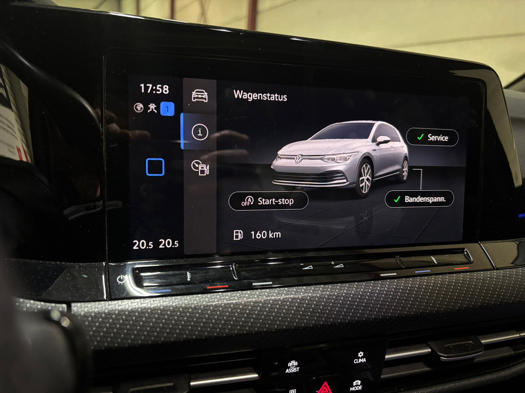 Volkswagen Golf 2.0 TSI R 4Motion Performance AKRA, PANO, LEER 21