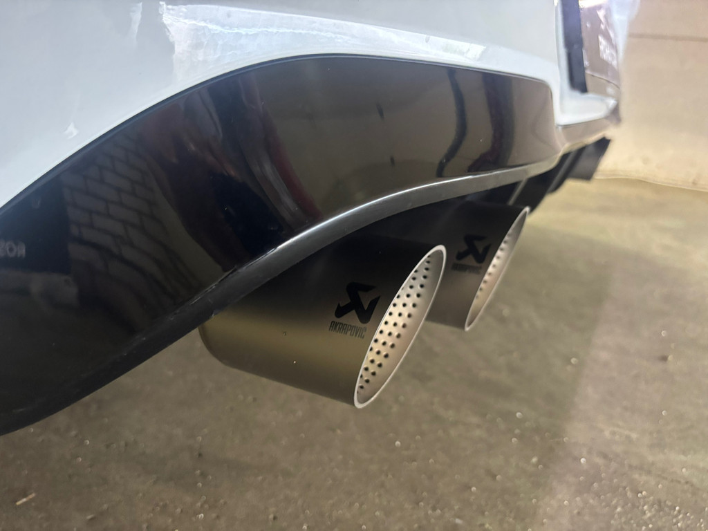 Volkswagen GOLF 2.0 TSI R 4Motion Performance AKRA 14