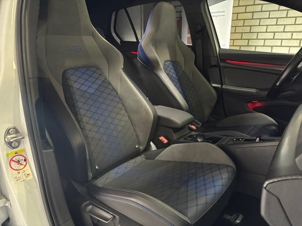 Volkswagen GOLF 2.0 TSI R 4Motion Performance AKRA 15