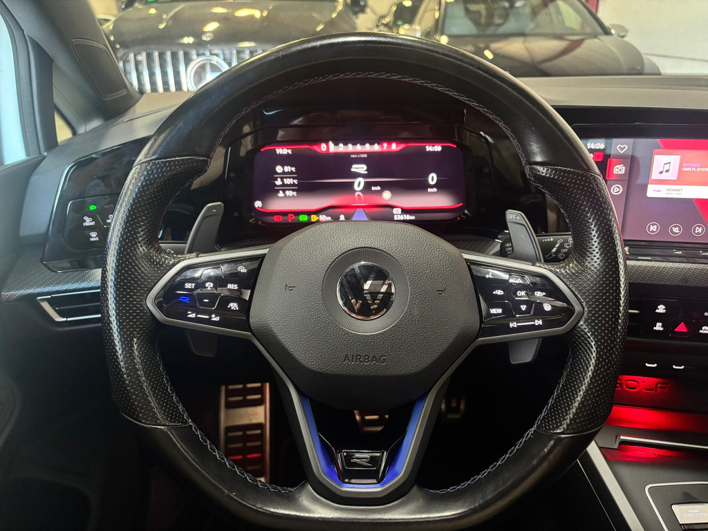 Volkswagen GOLF 2.0 TSI R 4Motion Performance AKRA 18