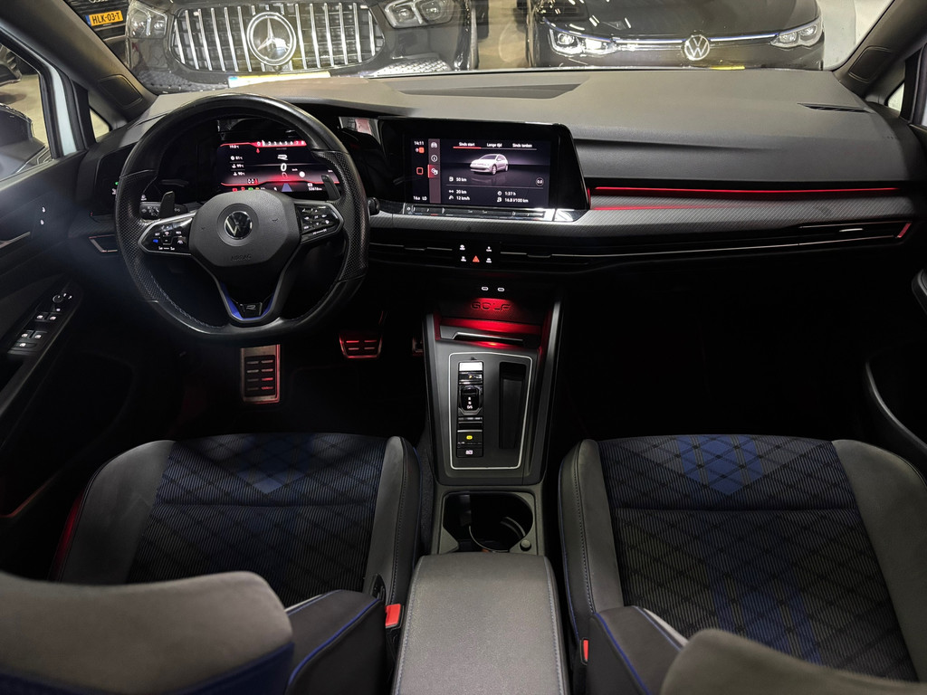 Volkswagen GOLF 2.0 TSI R 4Motion Performance AKRA 26