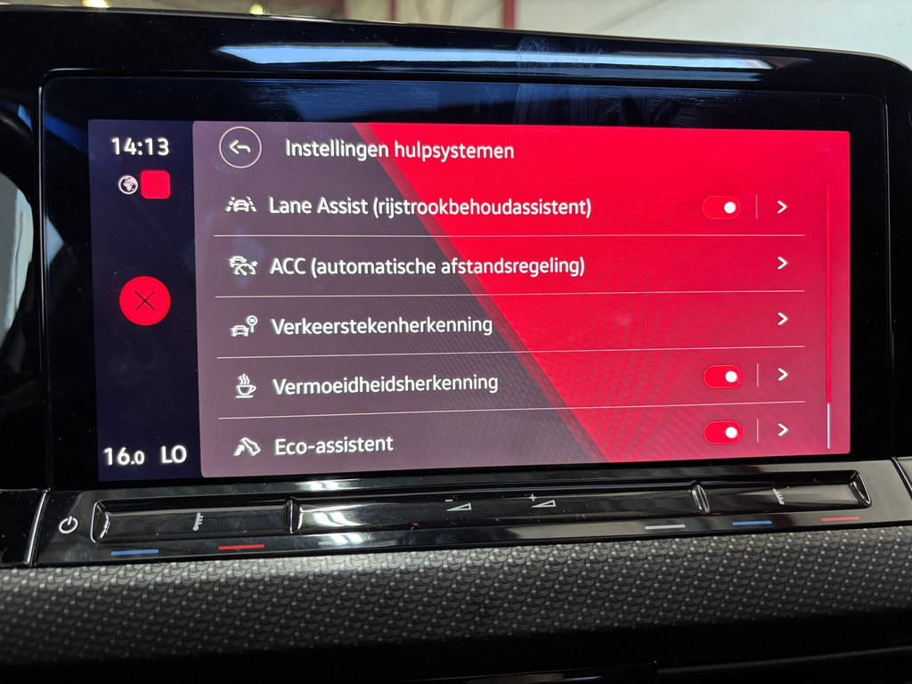 Volkswagen GOLF 2.0 TSI R 4Motion Performance AKRA 27