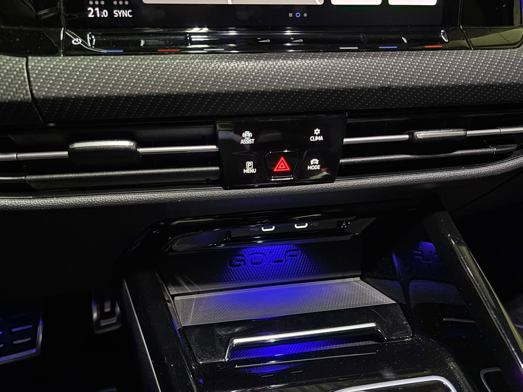 Volkswagen Golf R 2.0 TSI 4MOTION Performance DRIFT, NURNBURGRING, PANO, IQ 21