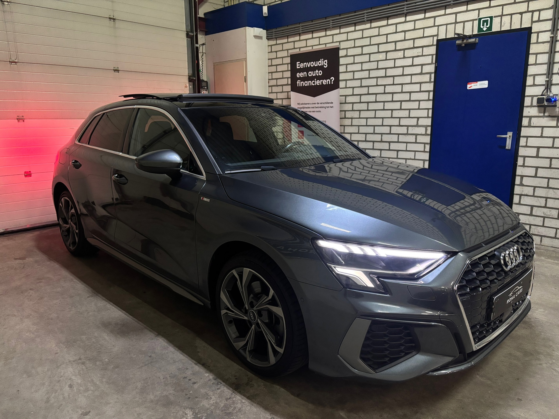 Audi A3 Sportback 40 TFSI e 3x S line panorama 4