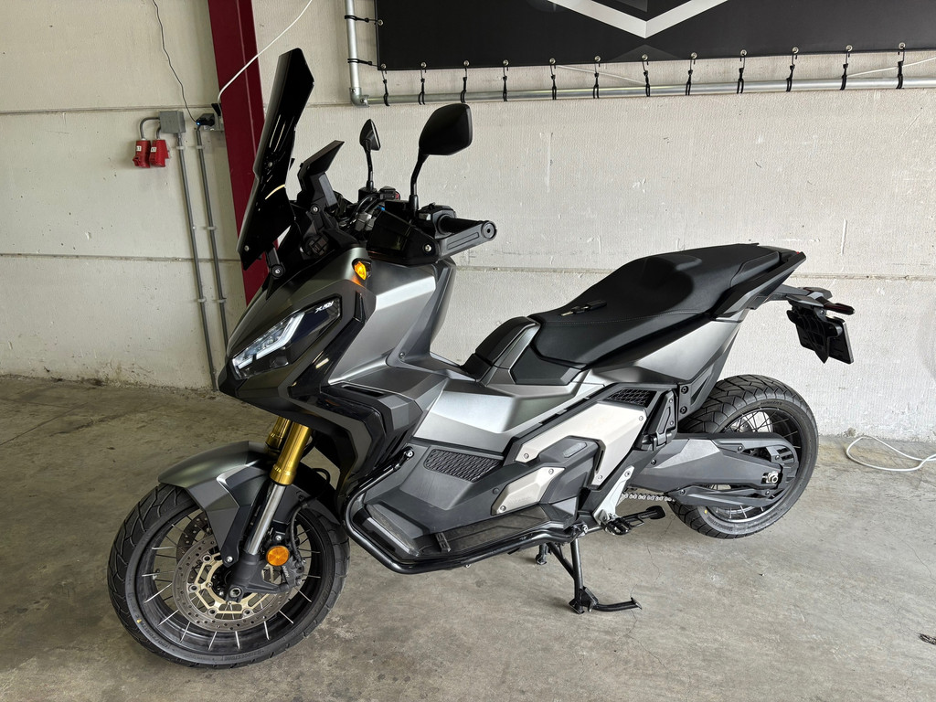 Honda Scooter NC 750 X-ADV 1