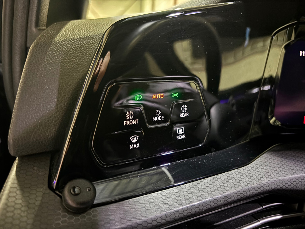 Volkswagen Golf 2.0 TSI GTI 25