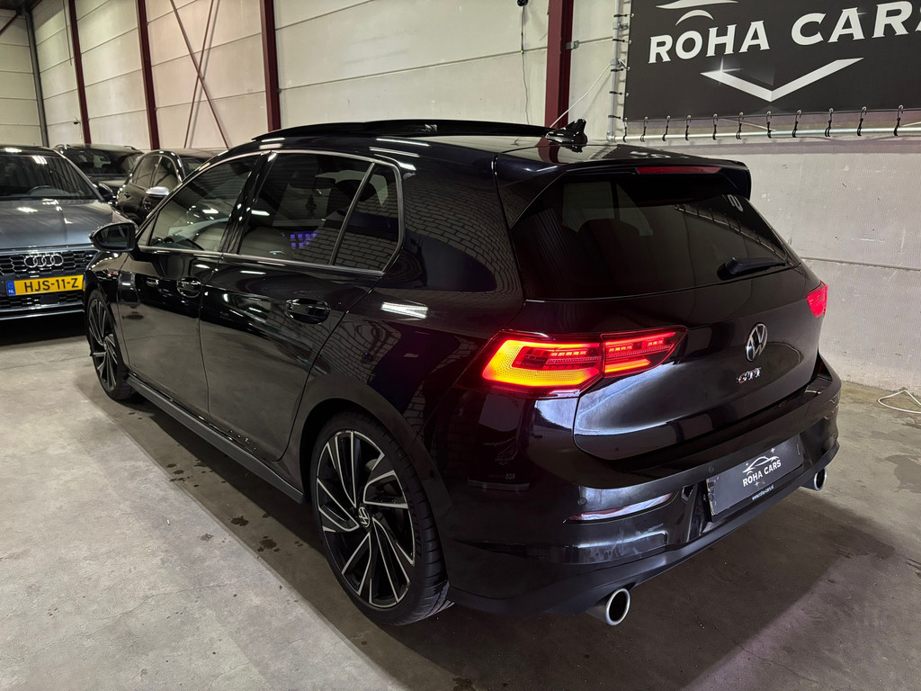 Volkswagen Golf 2.0 TSI GTI 8
