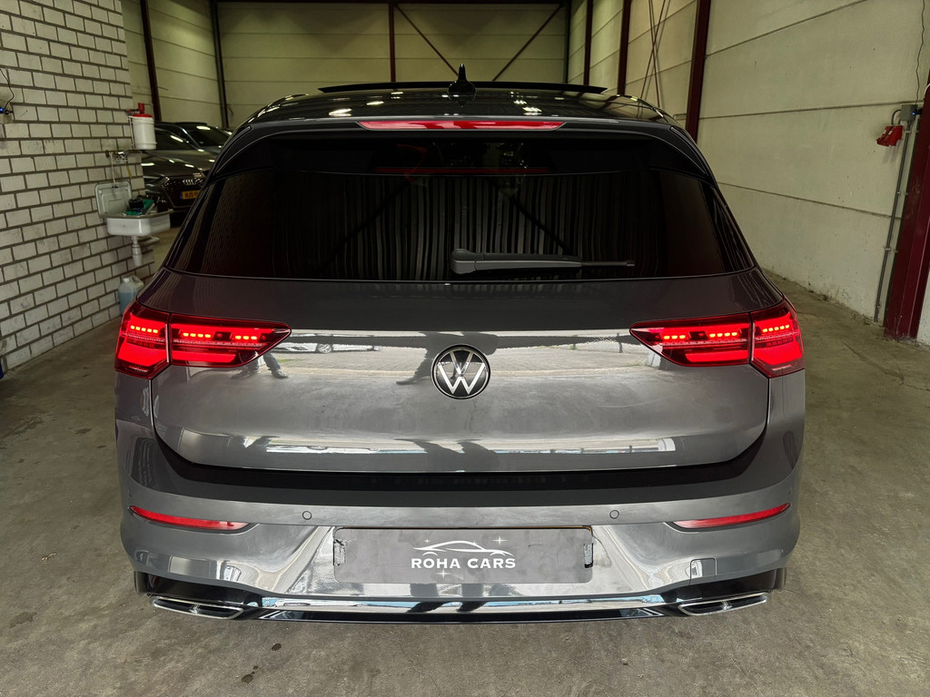 Volkswagen Golf 1.5 eTSI R-Line 11
