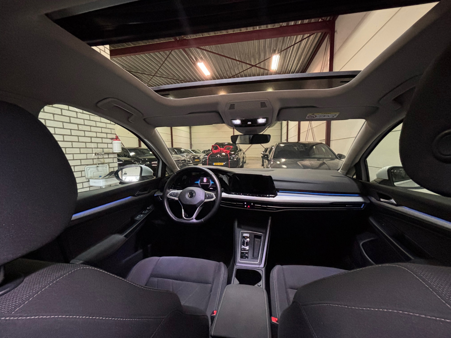 Volkswagen Golf 1.5 eTSI R-Line 17