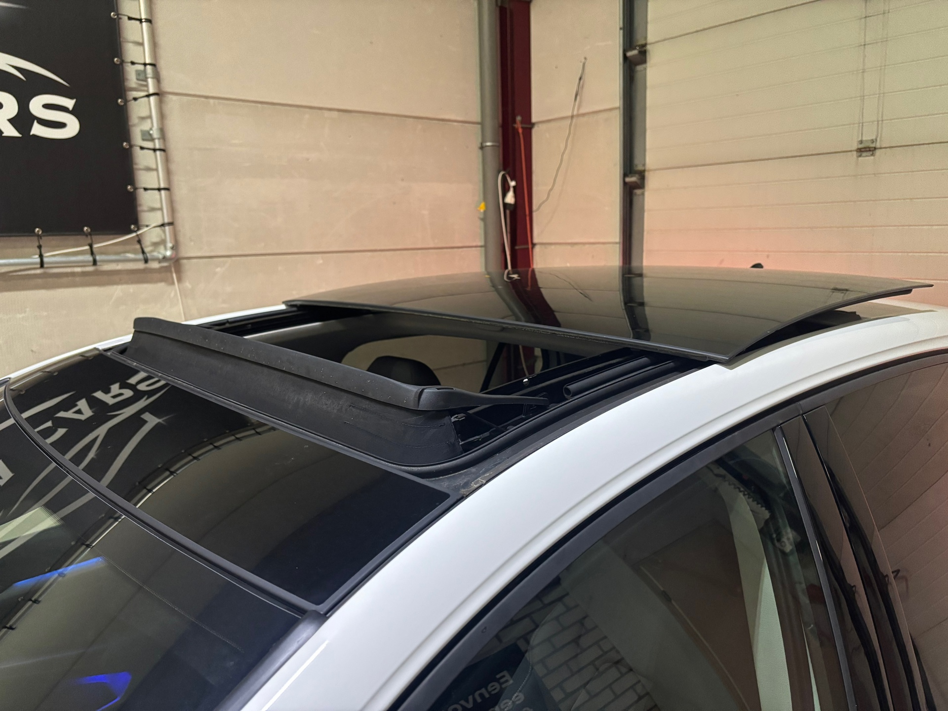 Volkswagen Golf 1.5 eTSI R-Line 6