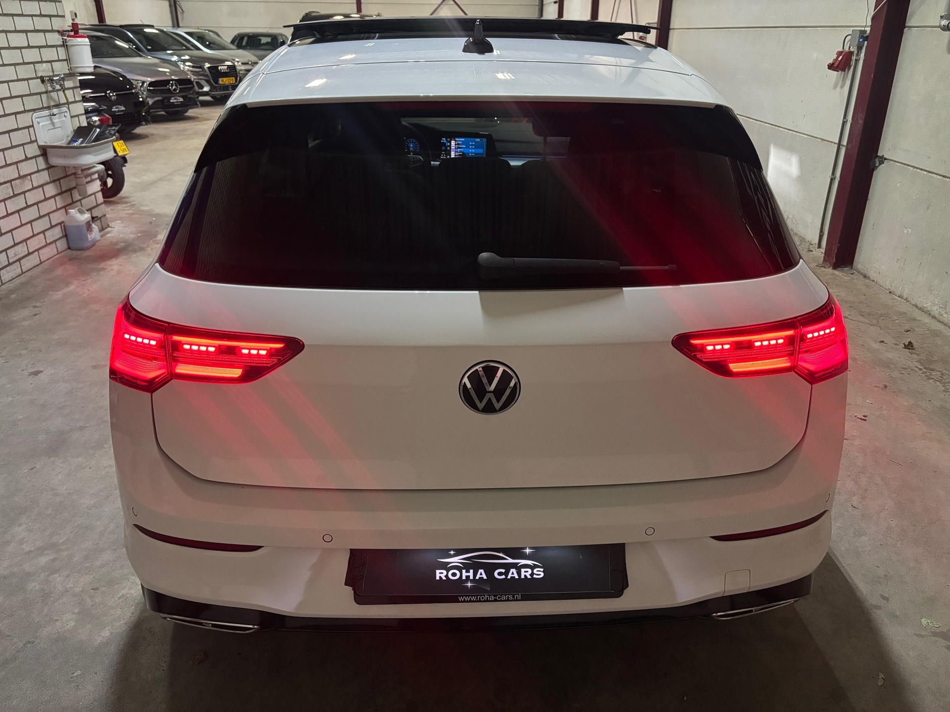 Volkswagen Golf 1.5 eTSI R-Line 7