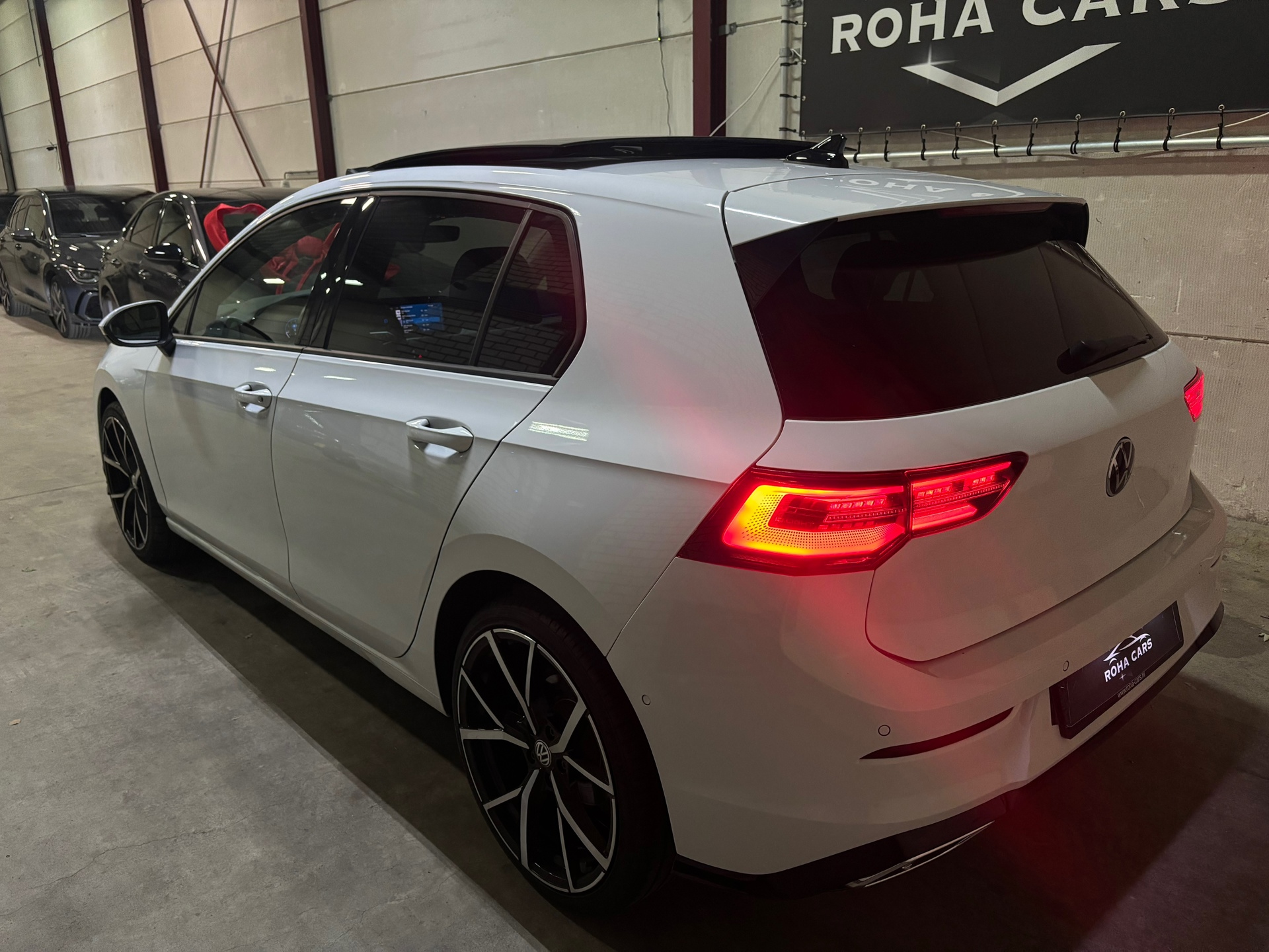 Volkswagen Golf 1.5 eTSI R-Line 9
