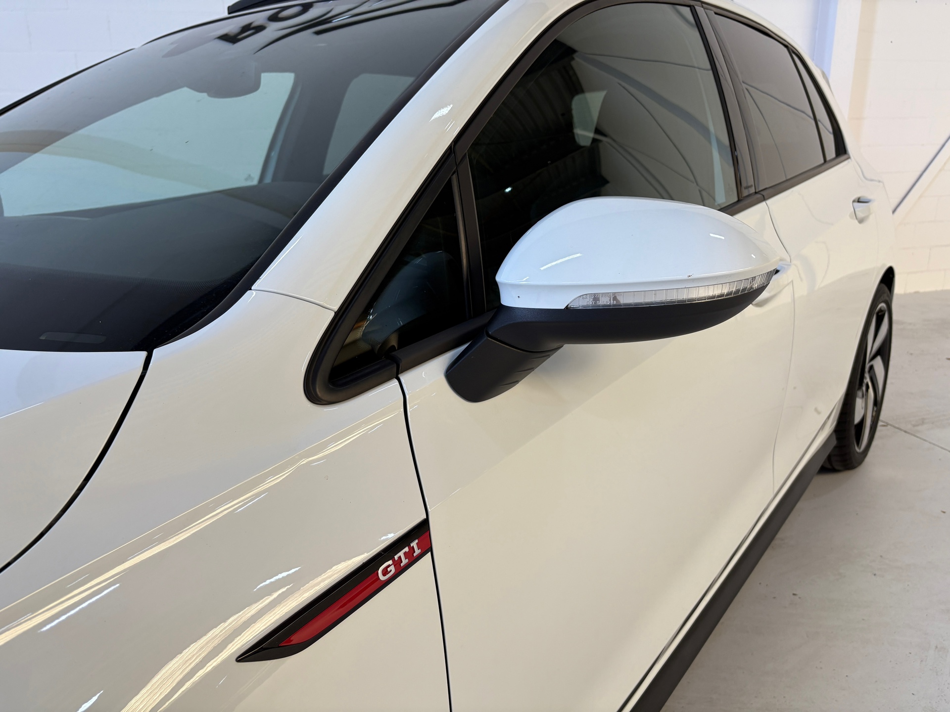 Volkswagen GOLF 2.0 TSI GTI CLUBSPORT 300pk panorama 10