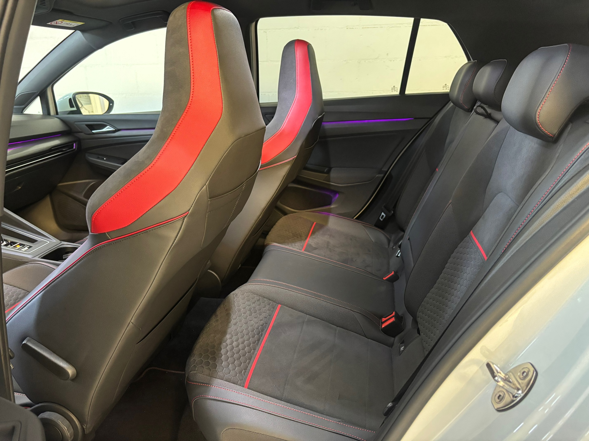 Volkswagen GOLF 2.0 TSI GTI CLUBSPORT 300pk panorama 15