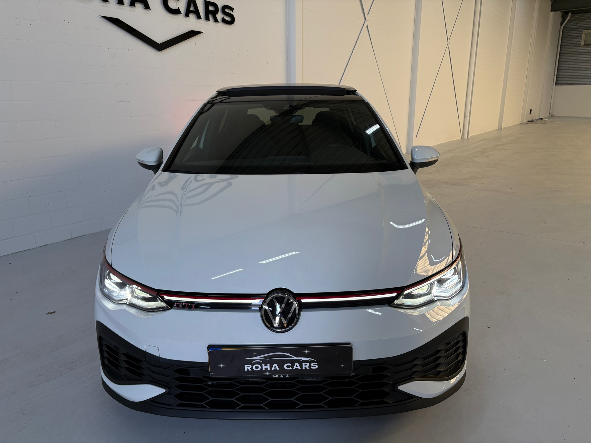 Volkswagen GOLF 2.0 TSI GTI CLUBSPORT 300pk panorama 2