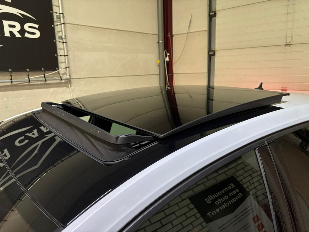 Volkswagen Golf 2.0 TSI GTI Performance 12