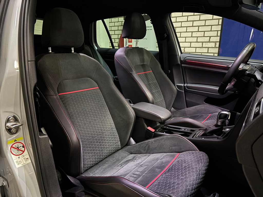 Volkswagen Golf 2.0 TSI GTI Performance 13