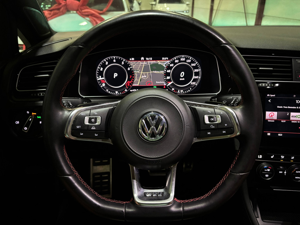 Volkswagen Golf 2.0 TSI GTI Performance 16