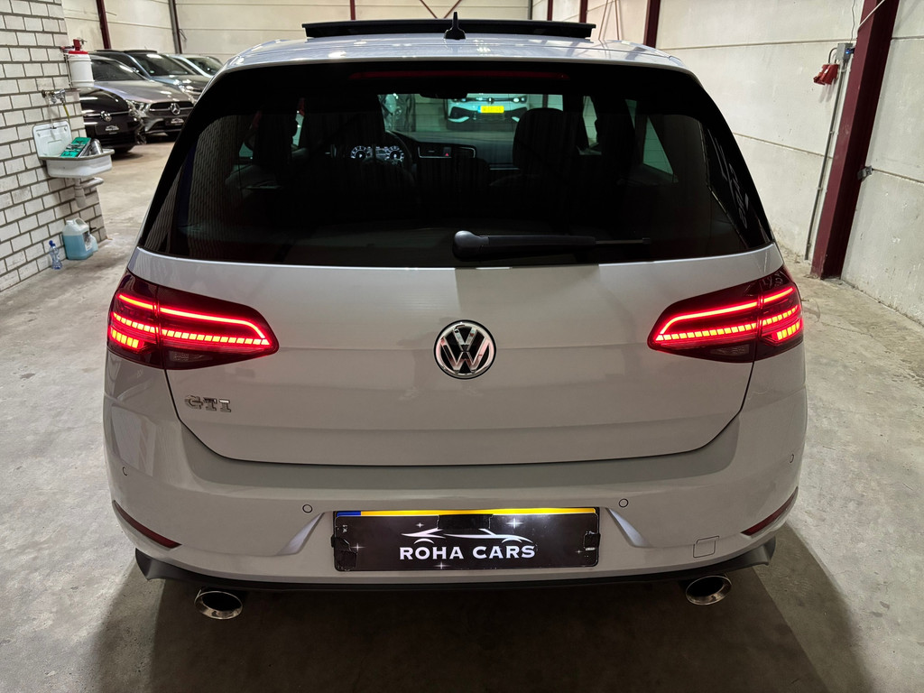 Volkswagen Golf 2.0 TSI GTI Performance 8