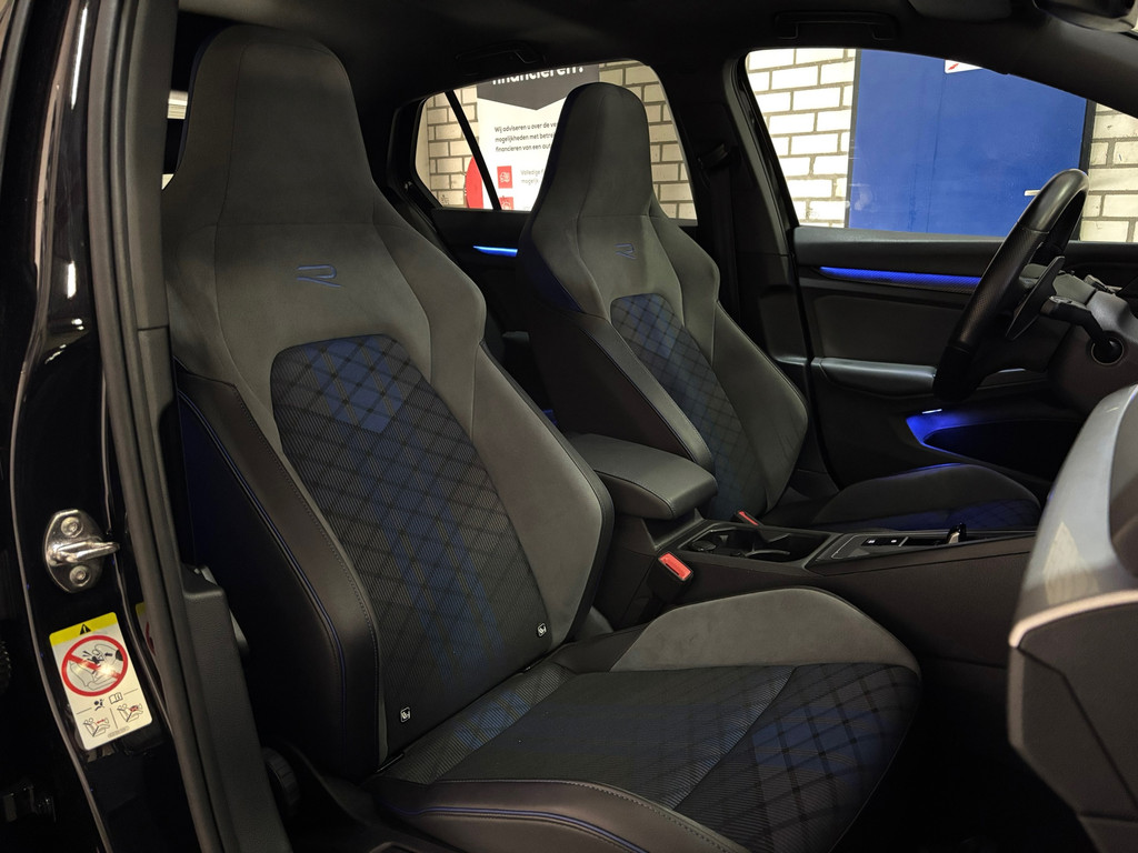 Volkswagen Golf 2.0 TSI R 4Motion Performance AKRA, PANO 16