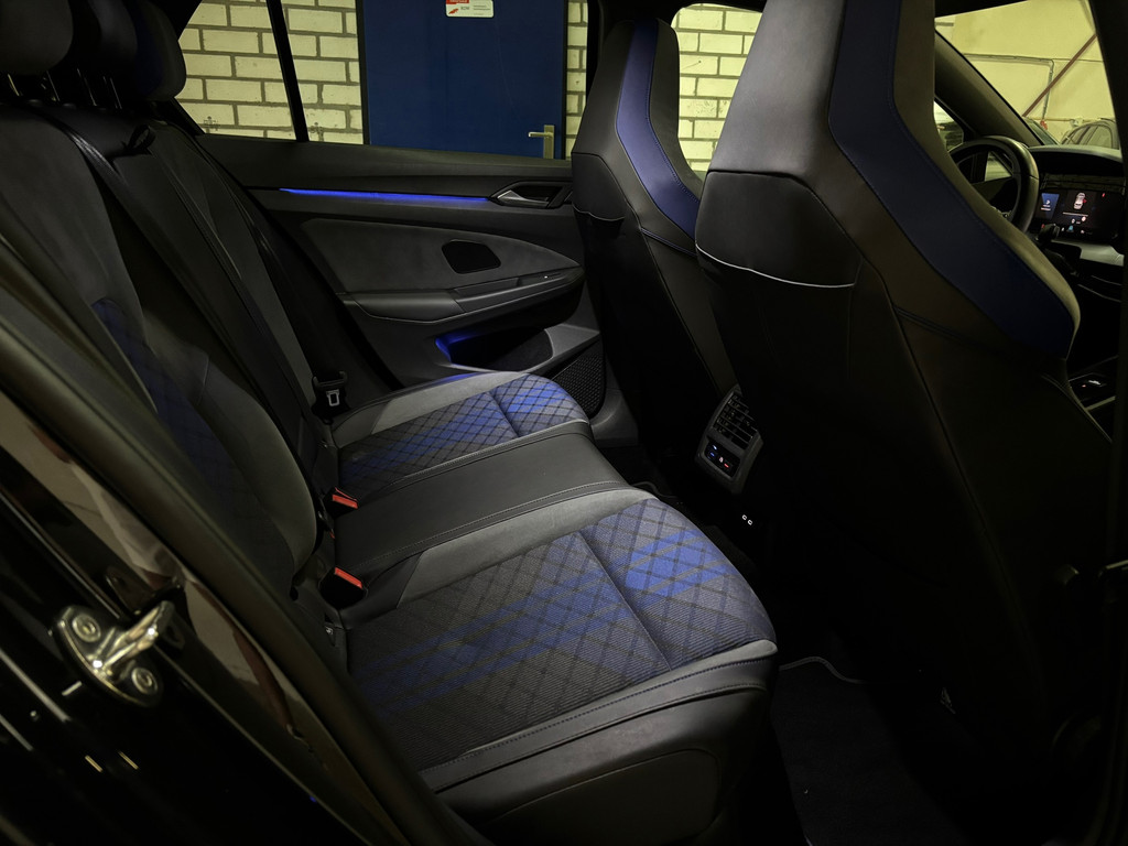 Volkswagen Golf 2.0 TSI R 4Motion Performance AKRA, PANO 18